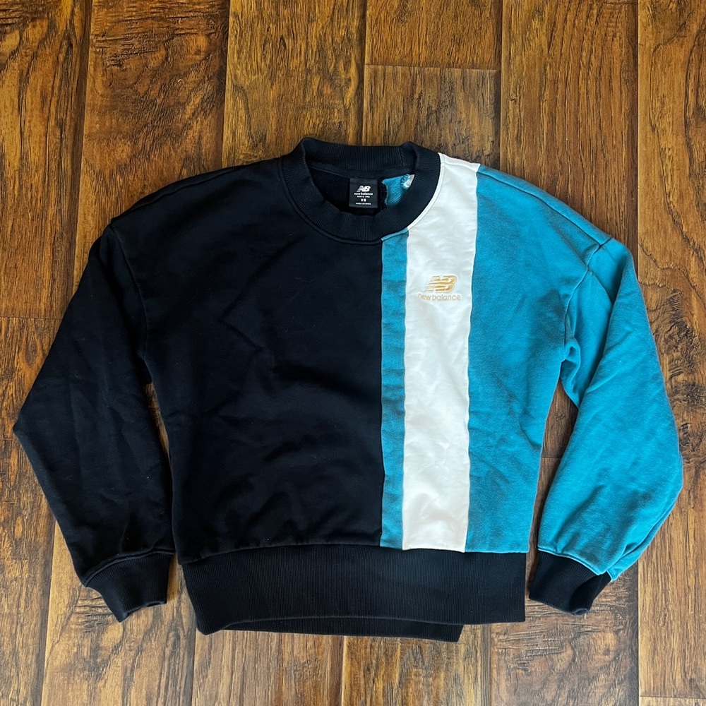 Retro Style New Balance Women's Crew Teal Colorblock Sweatshirt Size: XS